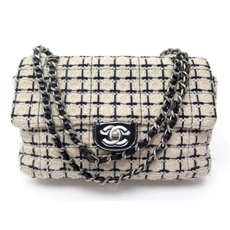 sac chanel noir et blanc|Chanel sac boutique.